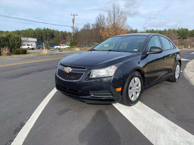 used 2014 Chevrolet Cruze car, priced at $6,499