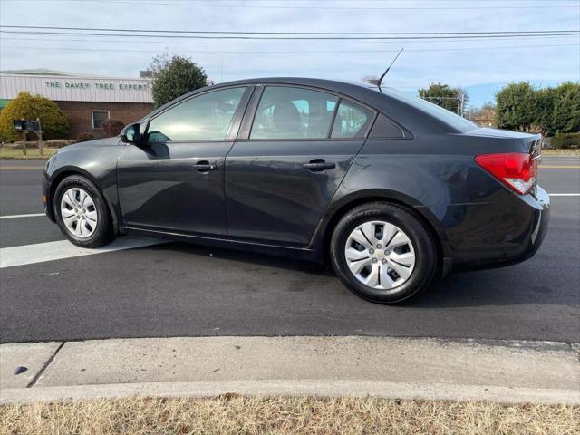 used 2014 Chevrolet Cruze car, priced at $6,499