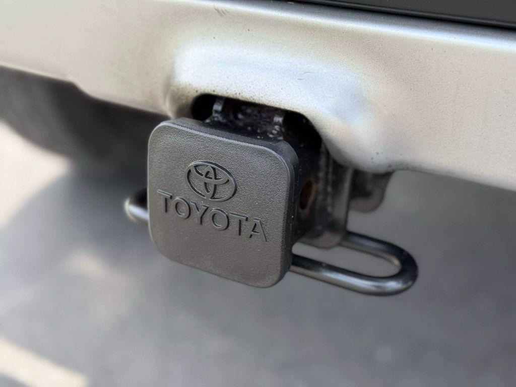 used 2007 Toyota FJ Cruiser car, priced at $12,999