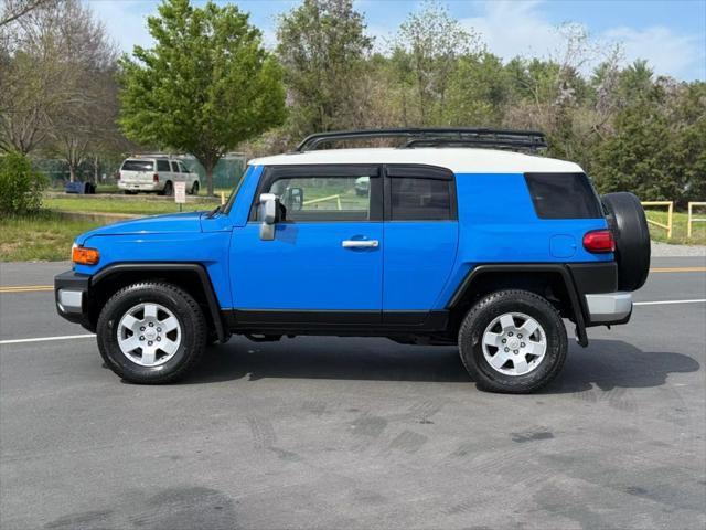 used 2007 Toyota FJ Cruiser car, priced at $14,499