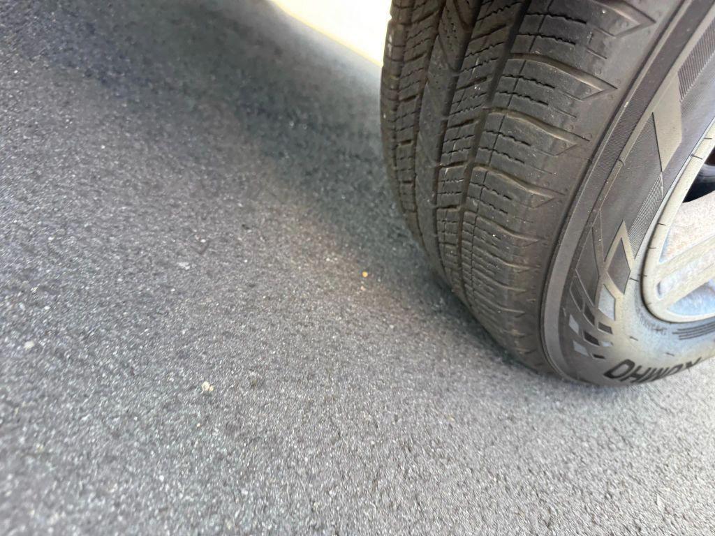 used 2005 Subaru Outback car, priced at $5,999