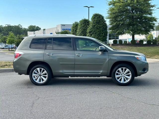 used 2008 Toyota Highlander Hybrid car, priced at $8,399