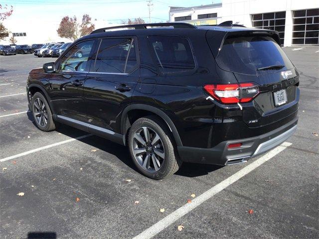 new 2025 Honda Pilot car, priced at $51,095