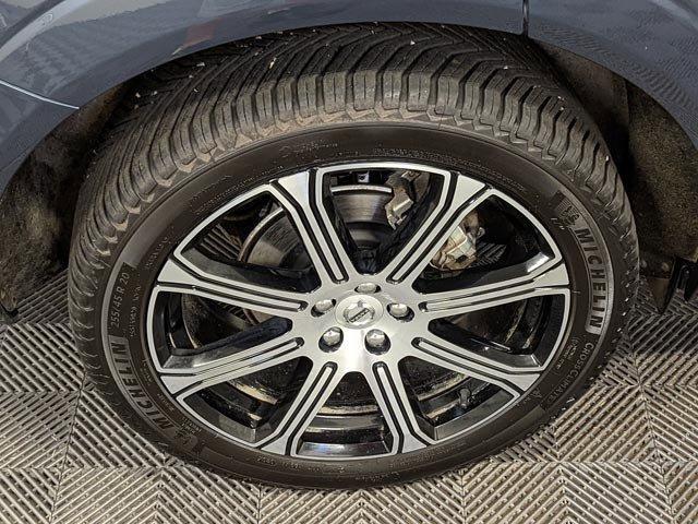 used 2021 Volvo XC60 car, priced at $36,497