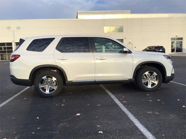 new 2025 Honda Pilot car, priced at $47,550