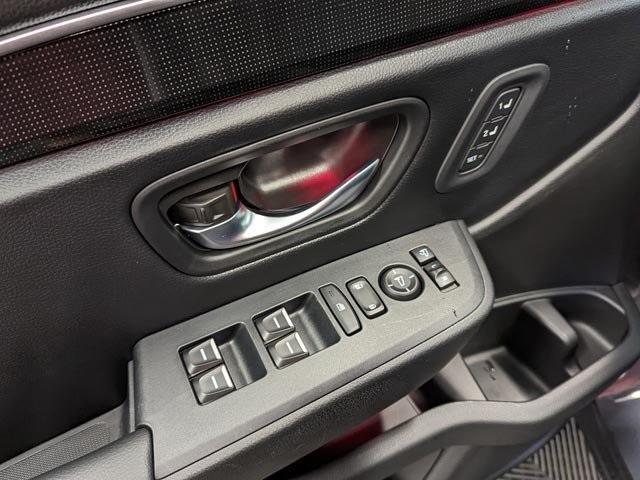 used 2025 Honda Pilot car, priced at $48,497