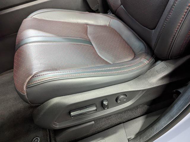 used 2025 Honda Pilot car, priced at $50,497
