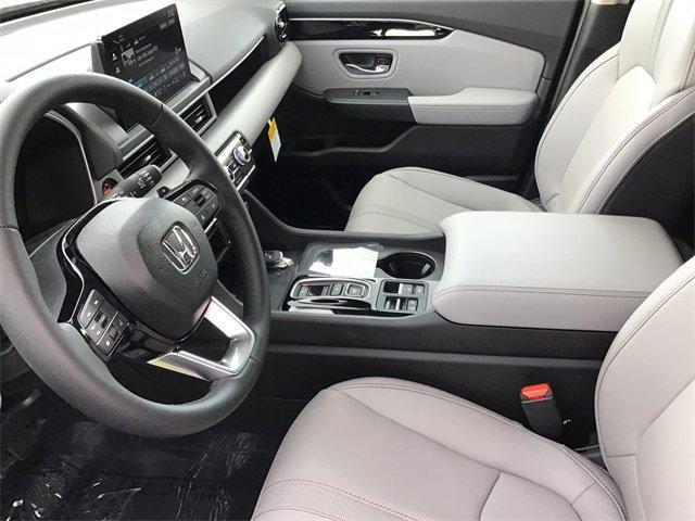 new 2025 Honda Pilot car, priced at $48,575