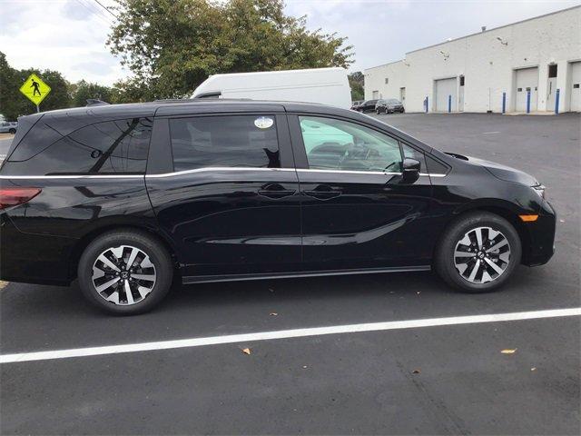 new 2026 Honda Odyssey car, priced at $44,290