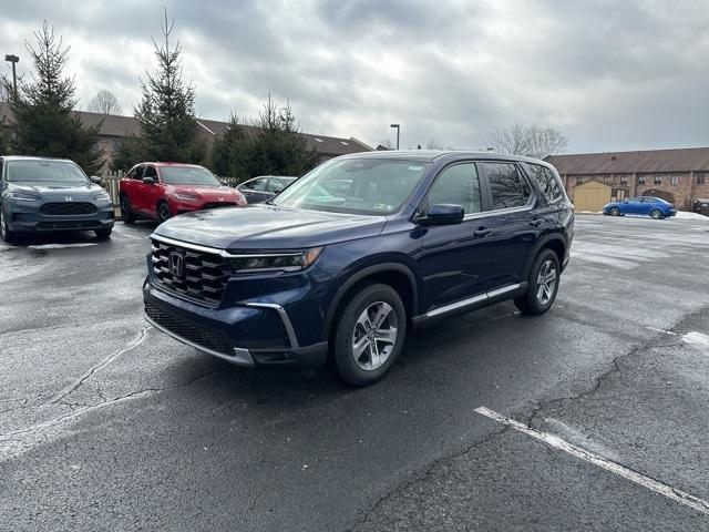 new 2025 Honda Pilot car, priced at $47,095
