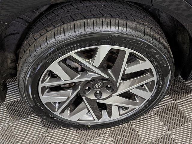 used 2022 Hyundai Santa Fe car, priced at $26,997