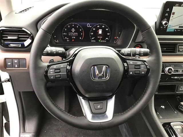 new 2025 Honda Pilot car, priced at $54,575