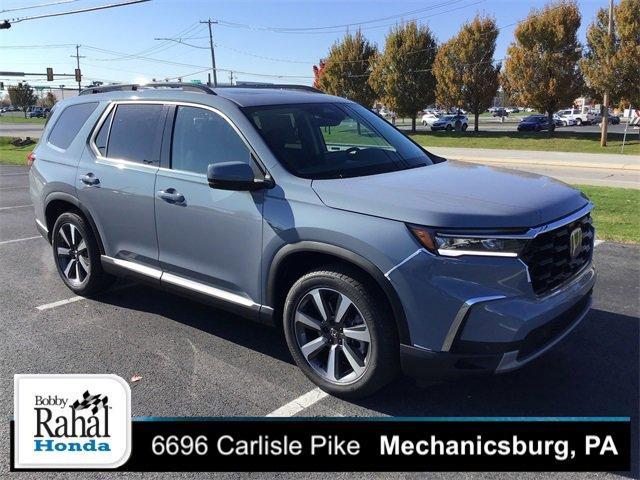 new 2025 Honda Pilot car, priced at $53,270