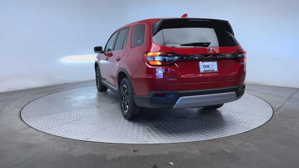 new 2025 Honda Pilot car, priced at $46,750