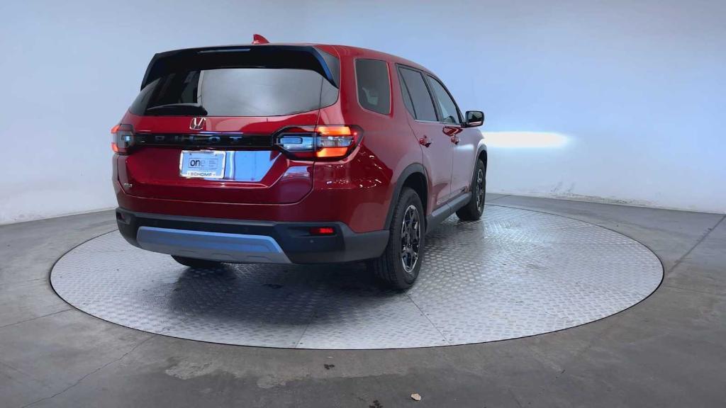 new 2025 Honda Pilot car, priced at $46,750