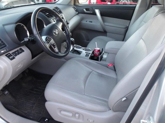 used 2013 Toyota Highlander car, priced at $17,300