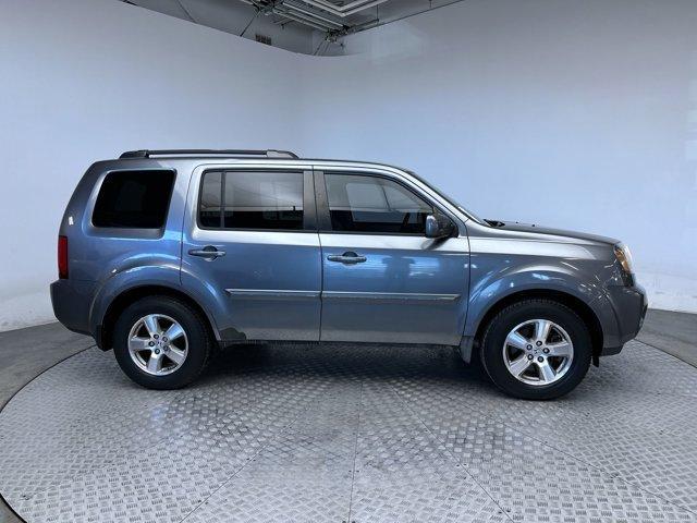 used 2009 Honda Pilot car, priced at $4,900