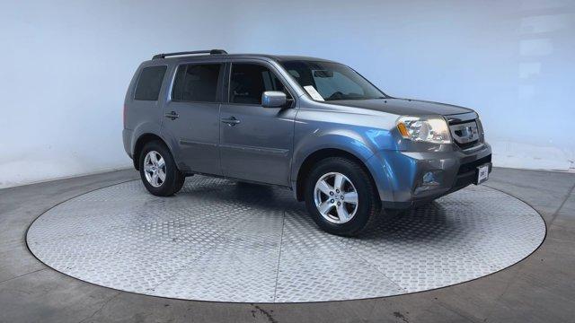 used 2009 Honda Pilot car, priced at $4,900