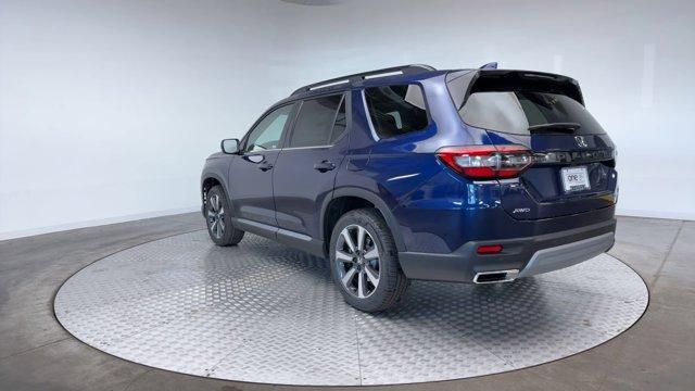 new 2025 Honda Pilot car, priced at $50,025