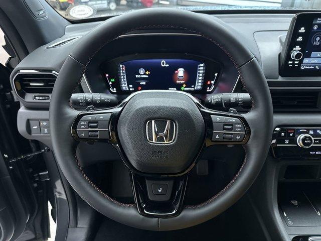 new 2025 Honda Pilot car, priced at $55,205