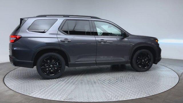 new 2025 Honda Pilot car, priced at $55,205