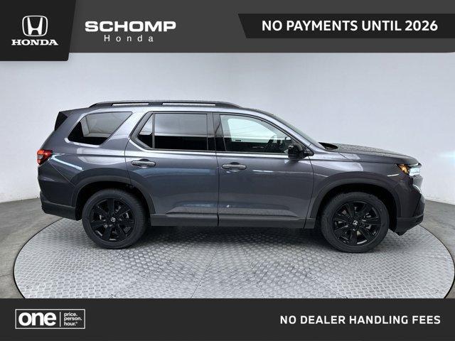 new 2025 Honda Pilot car, priced at $54,555