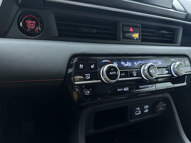 new 2025 Honda Pilot car, priced at $55,205