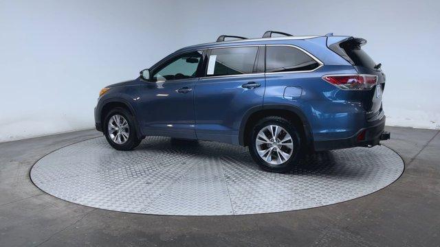 used 2015 Toyota Highlander car, priced at $17,900