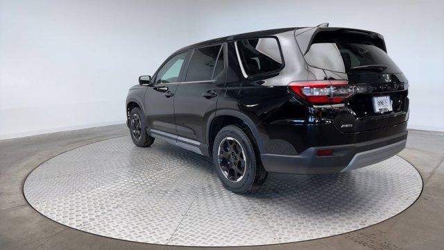 new 2025 Honda Pilot car, priced at $47,250