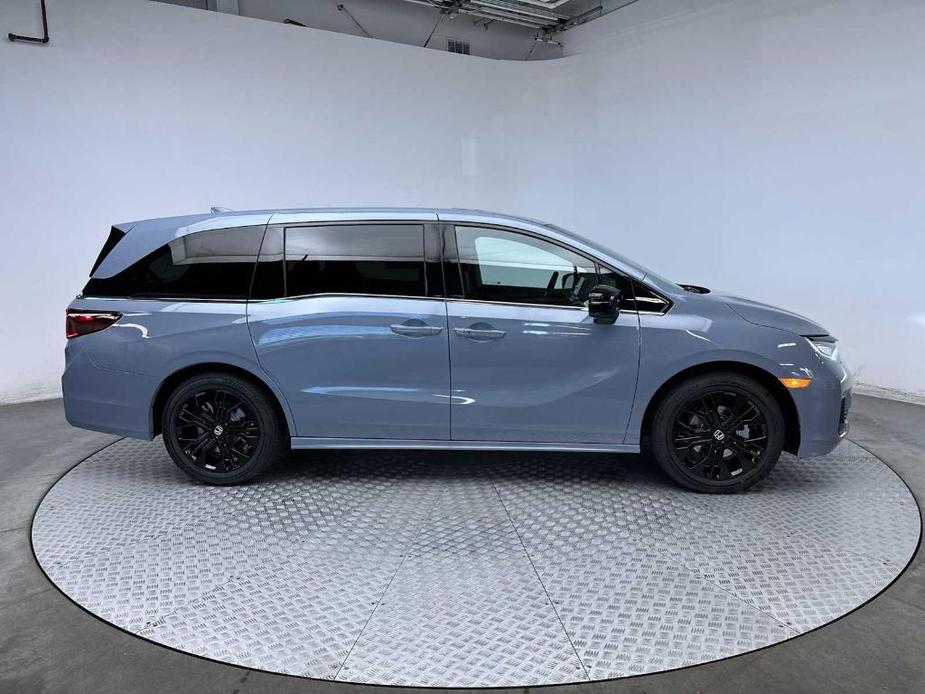 new 2025 Honda Odyssey car, priced at $42,920