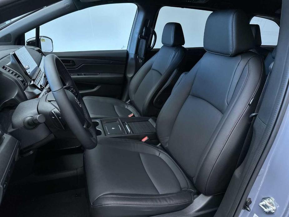 new 2025 Honda Odyssey car, priced at $42,920