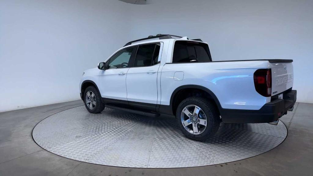 new 2024 Honda Ridgeline car, priced at $41,580