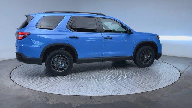 new 2025 Honda Pilot car, priced at $49,550