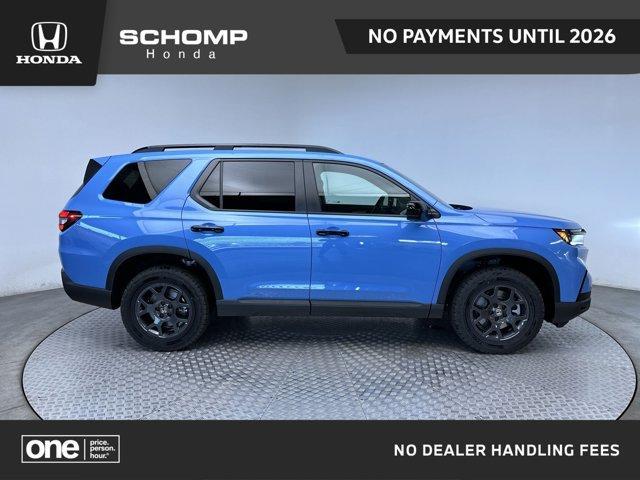 new 2025 Honda Pilot car, priced at $49,550