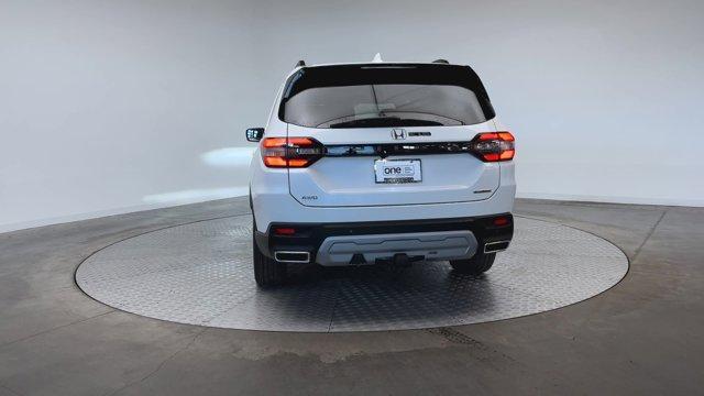 new 2025 Honda Pilot car, priced at $50,295