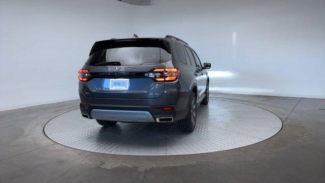 new 2025 Honda Pilot car, priced at $52,075