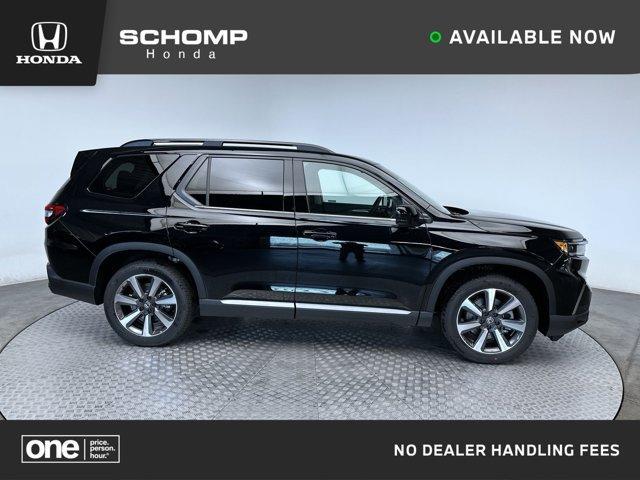new 2025 Honda Pilot car, priced at $52,030