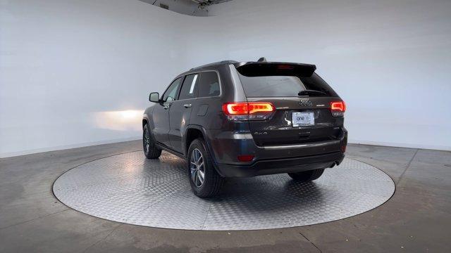 used 2017 Jeep Grand Cherokee car, priced at $15,374