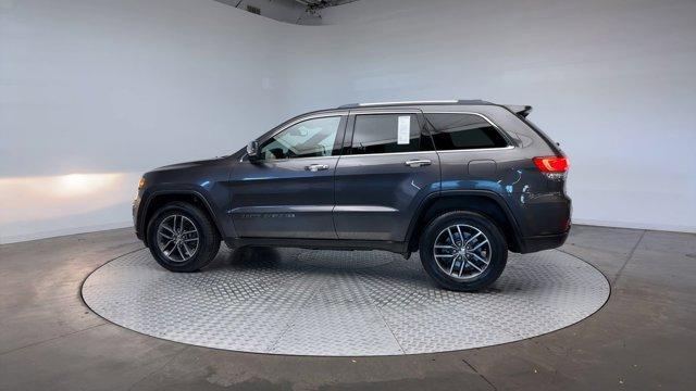used 2017 Jeep Grand Cherokee car, priced at $15,374