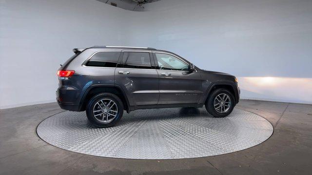 used 2017 Jeep Grand Cherokee car, priced at $15,374