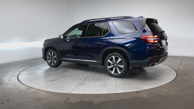 new 2025 Honda Pilot car, priced at $52,875