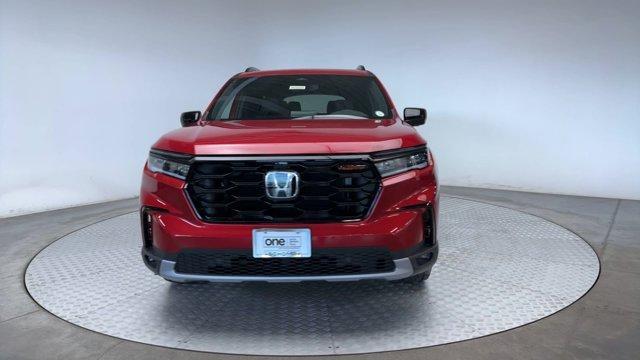 new 2025 Honda Pilot car, priced at $49,550