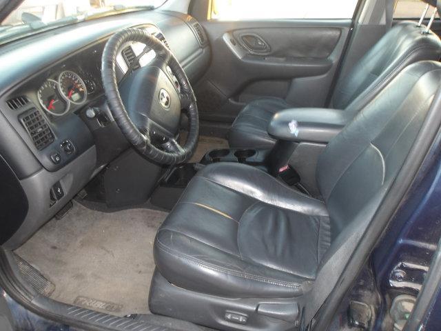 used 2004 Mazda Tribute car, priced at $3,500