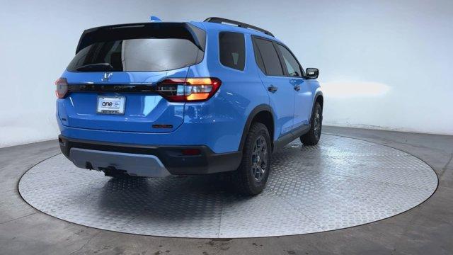 new 2025 Honda Pilot car, priced at $49,840