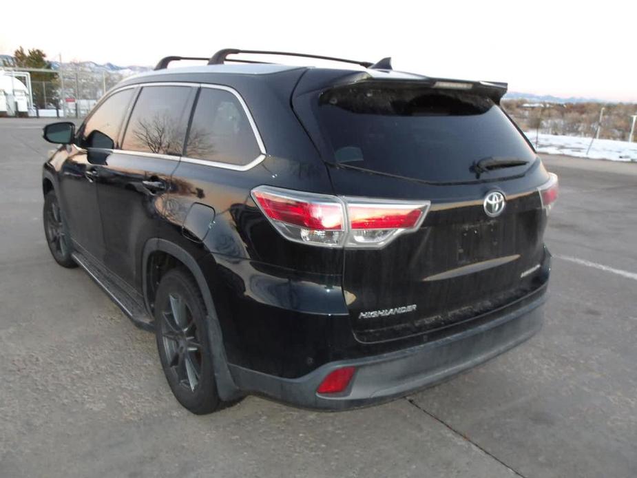 used 2015 Toyota Highlander car, priced at $19,300