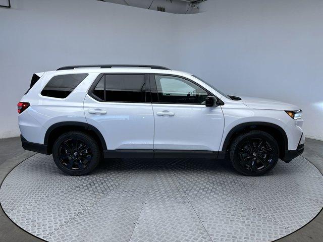 new 2025 Honda Pilot car, priced at $54,930