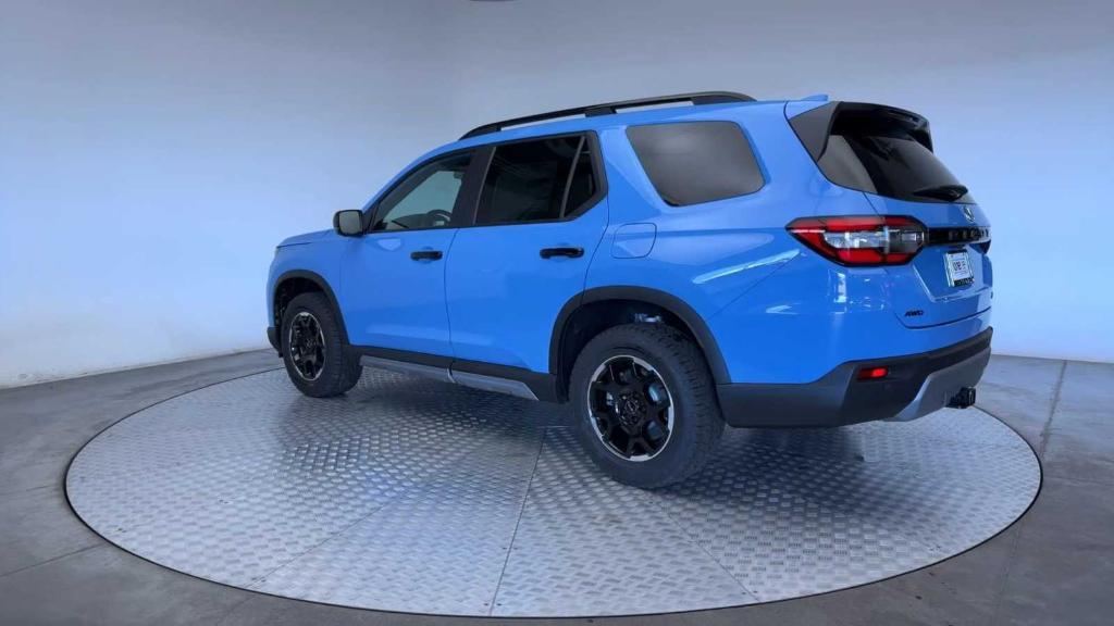 new 2025 Honda Pilot car, priced at $51,830