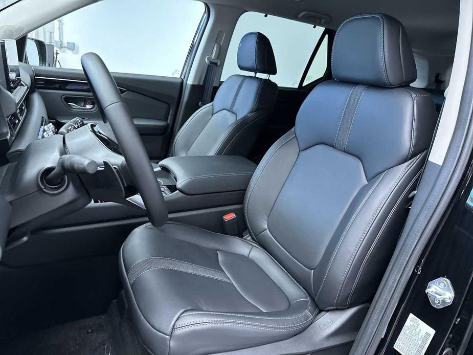 new 2025 Honda Pilot car, priced at $46,295