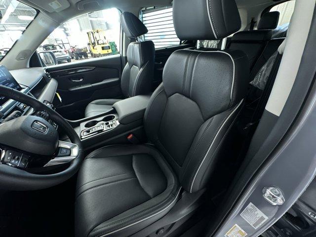 new 2025 Honda Pilot car, priced at $56,685