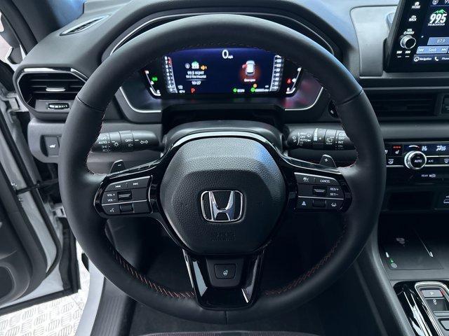 new 2025 Honda Pilot car, priced at $54,930